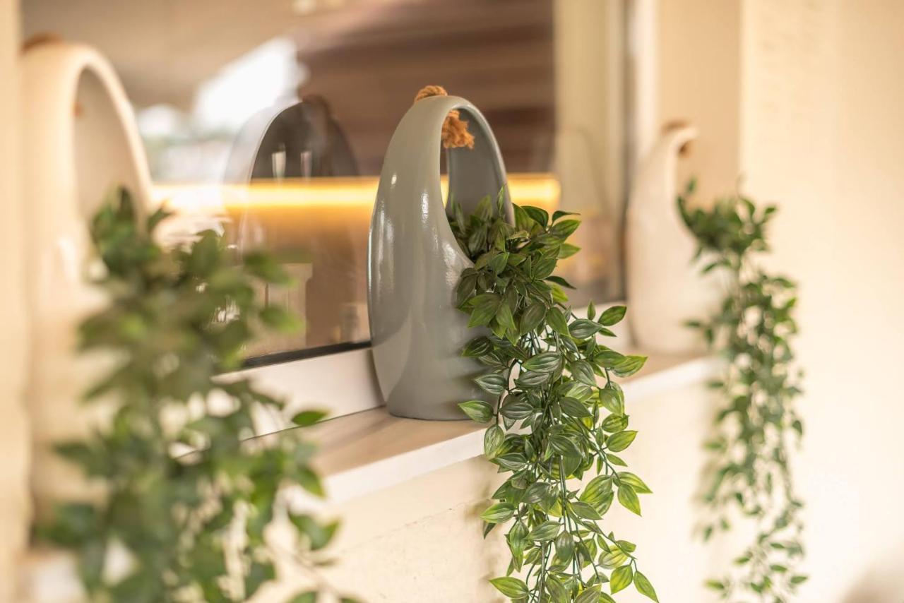 شقة Petralona Stylish Penthouse أثينا المظهر الخارجي الصورة